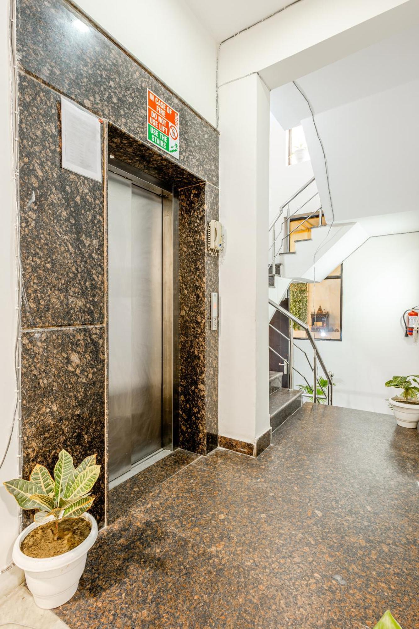 Lime Tree Service Apartment Golf Course Road, Gurgaon Buitenkant foto