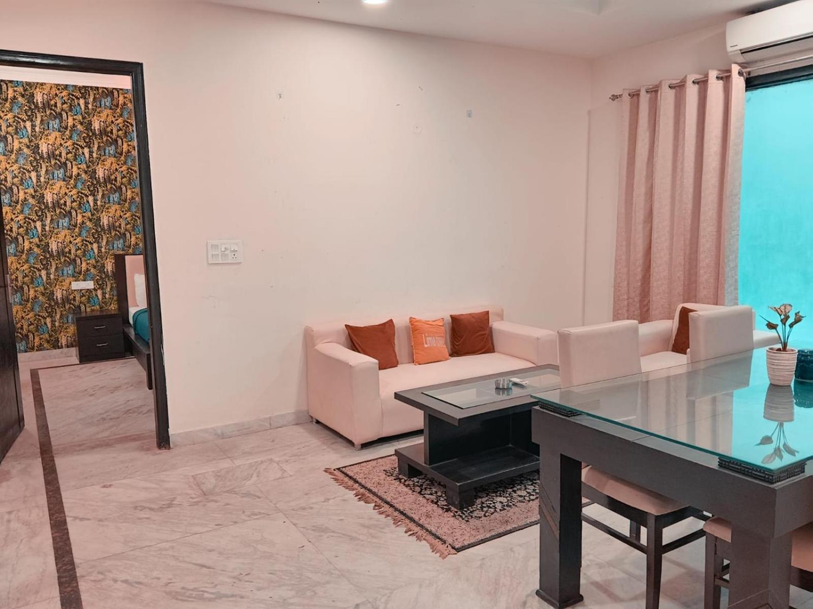 Lime Tree Service Apartment Golf Course Road, Gurgaon Buitenkant foto